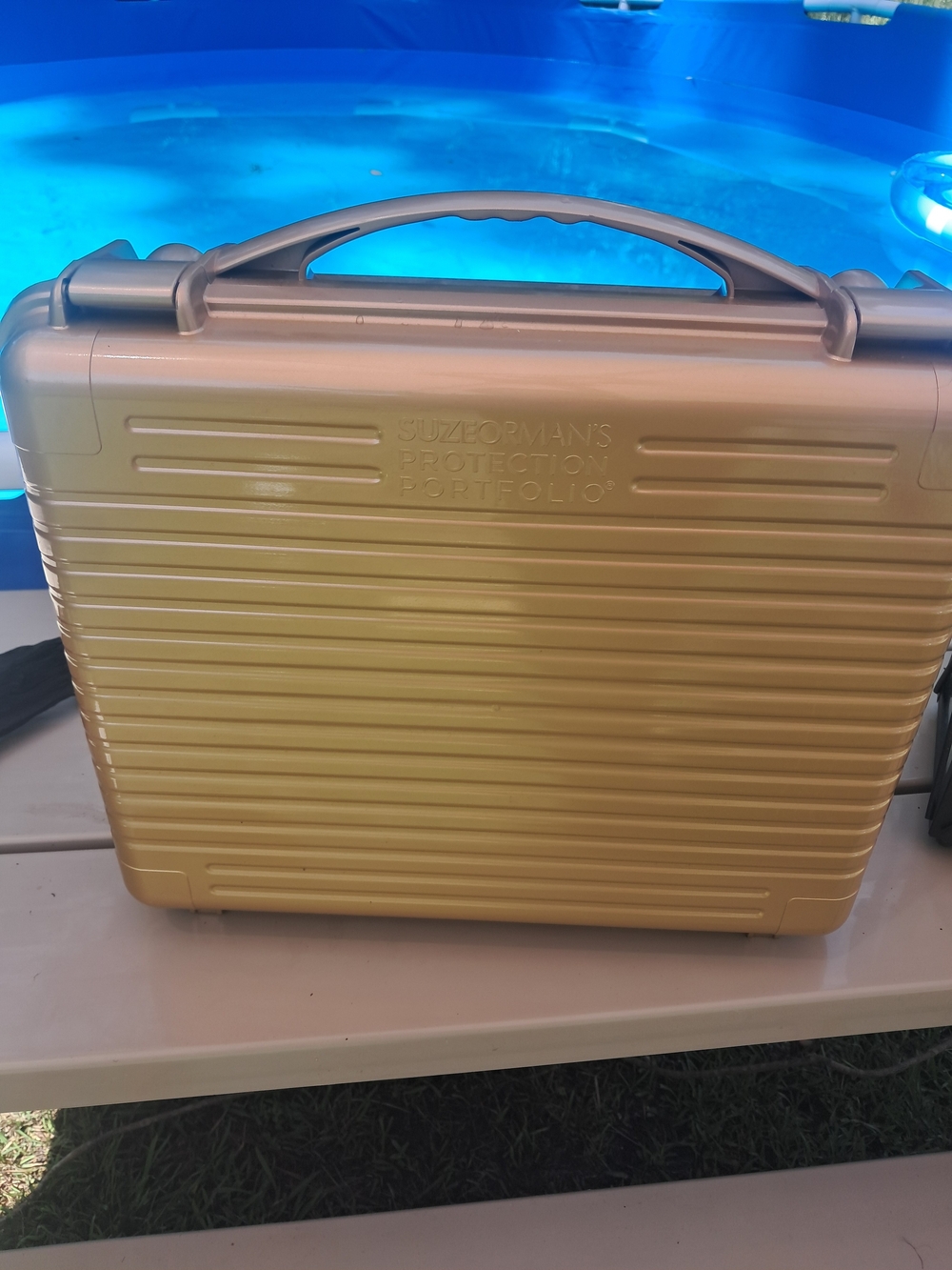 Suzy Orman Protection Portfolio Hard Case - Gold
